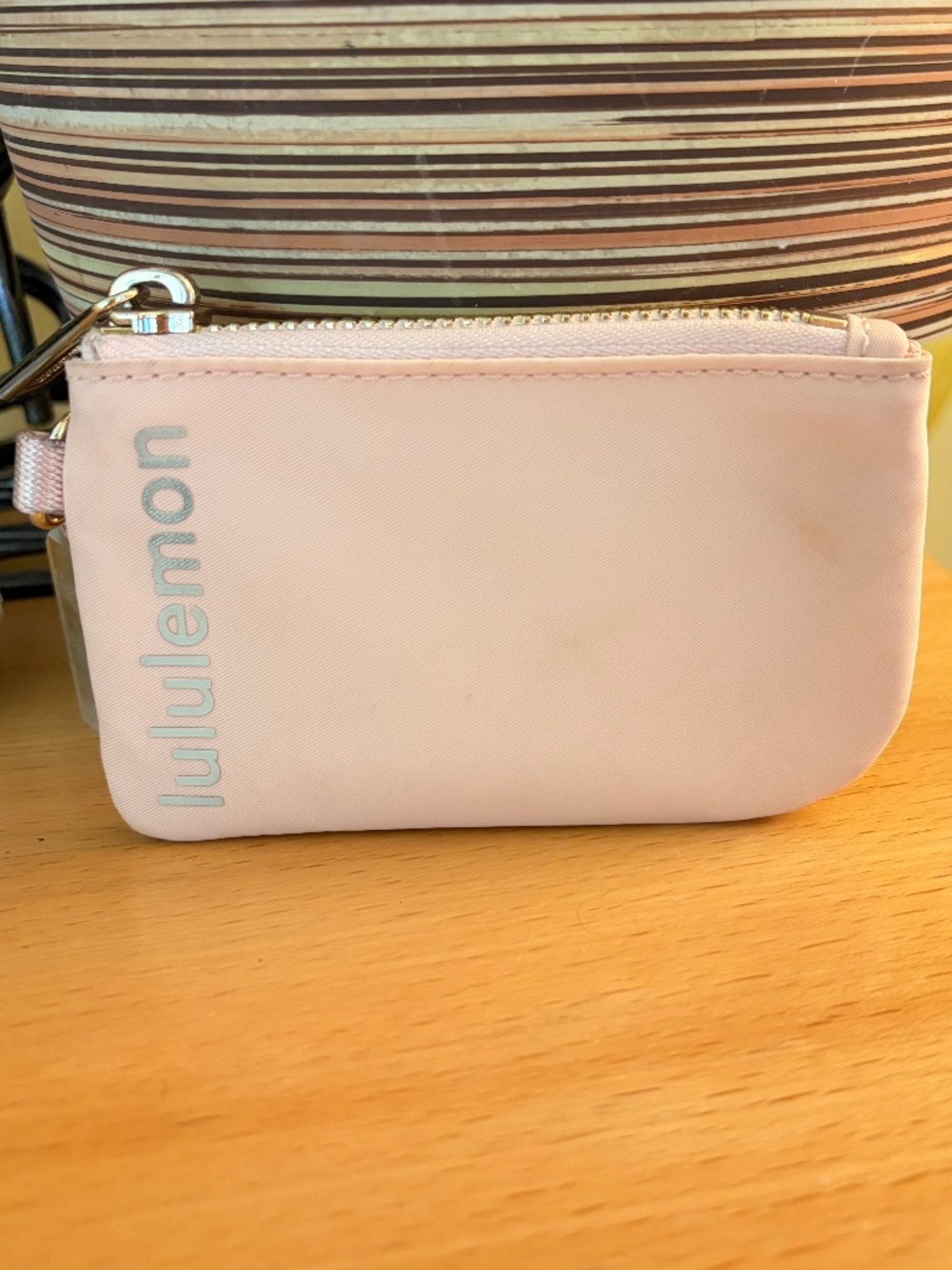 Lululemon Clipable Coin Purse Pouch Mini Wallet Keyfob Key Ring Pink Rose Travel
